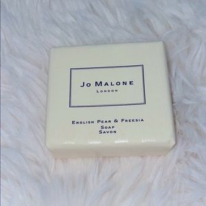 JO MALONE | ENGLISH PEAR & FREESIA SOAP